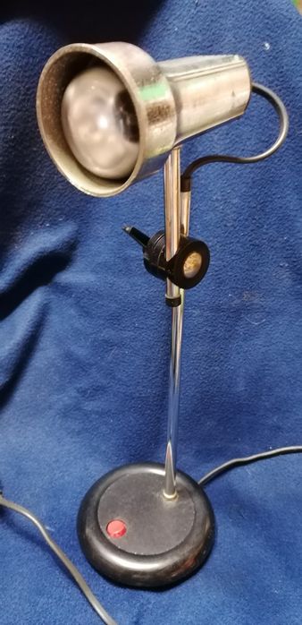 Candeeiro antigo mesa minimalista