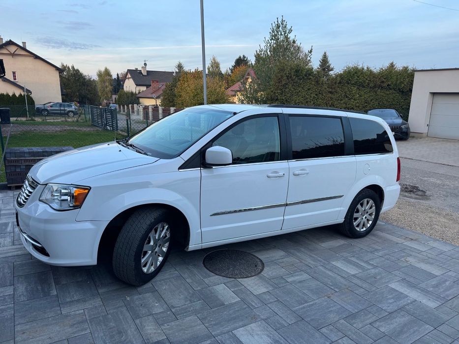 Chrysler Town & Country Zadbany i doinwestowany idealny samochód rodzinny