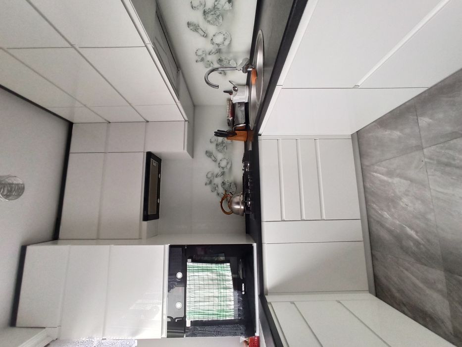 Meble kuchenne  pokojowe  łazienkowe  szafy na wymiar dla wszystkich.