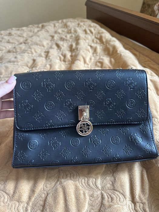Сумка Guess чорна