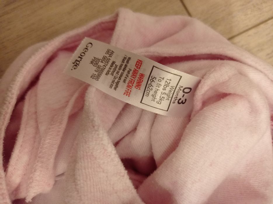 Śpioszki na szelkach 0-3 miesiaca