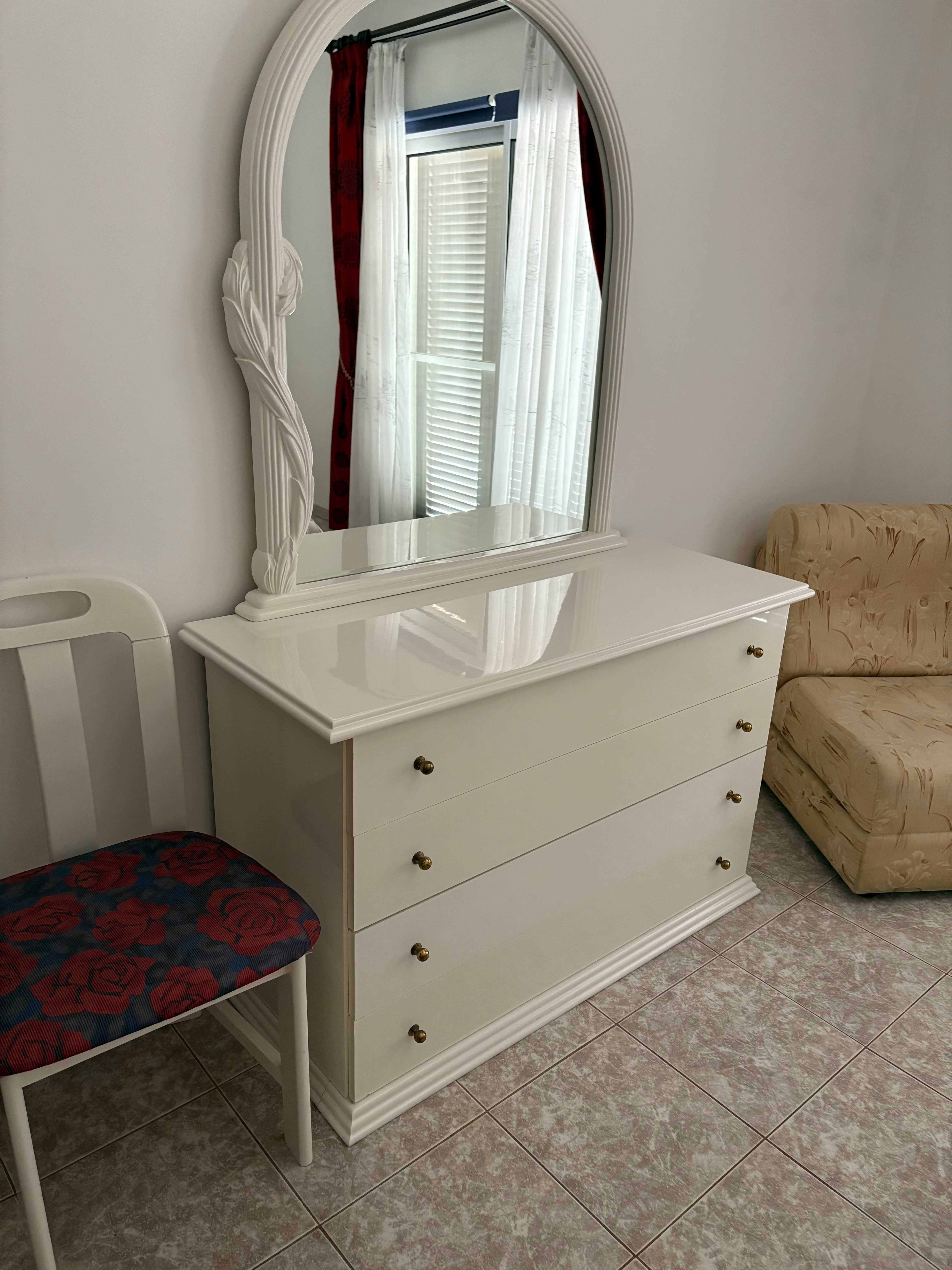 Complete Bedroom Set for Sale – Unbeatable Price!