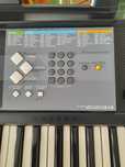Teclado digital/Piano YAMAHA PSR-E233 como novo