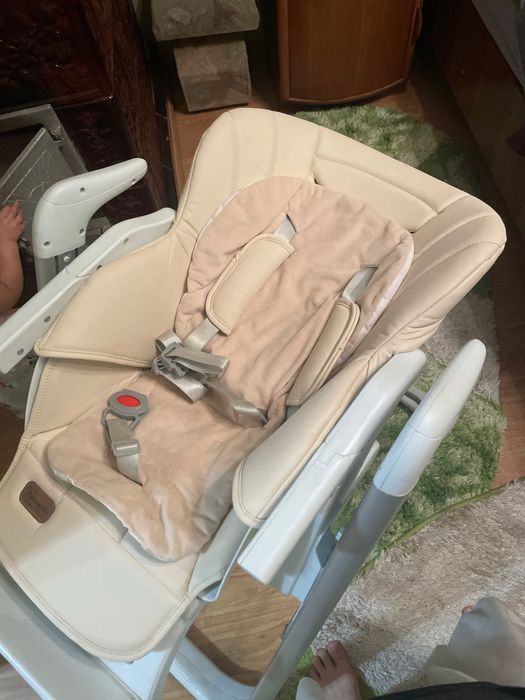 Крісло для годування Careello