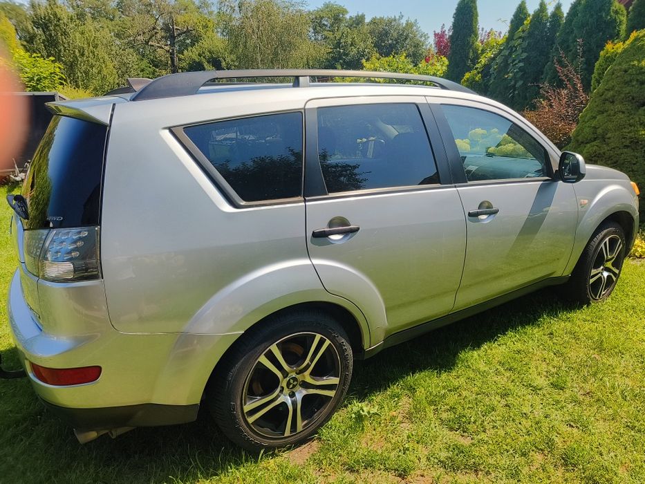 Mitsubishi Outlander 3.0 v6. Ładny stan LPG