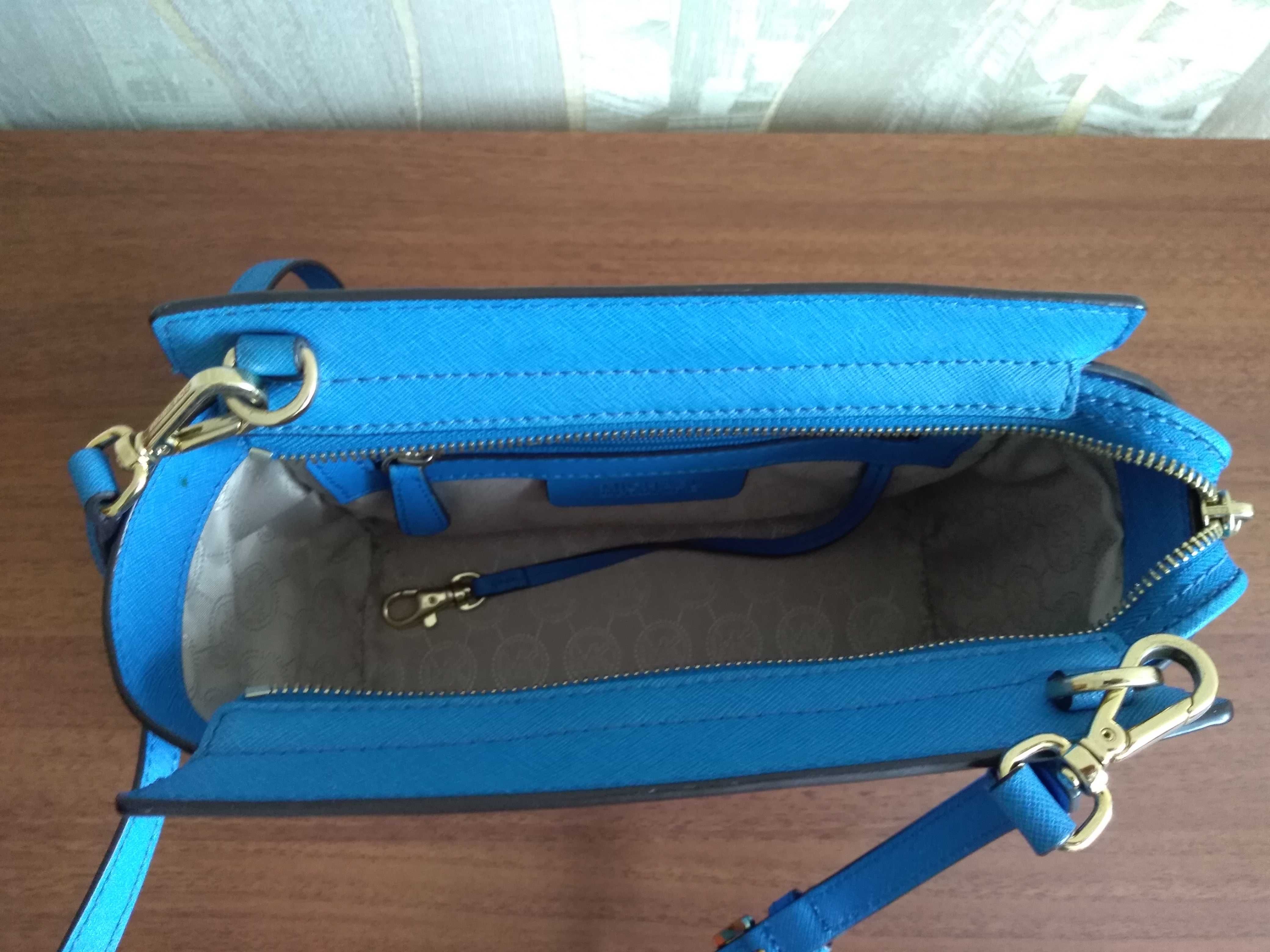 Сумка Michael Kors Selma medium.