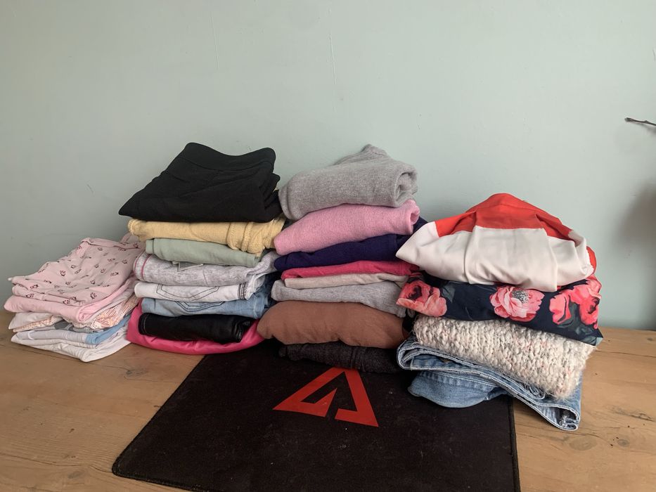 Ubrania dla dziewchinki 128-134