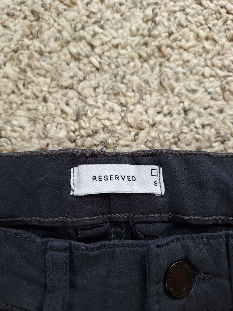 Spodnie chłopięce Reserved