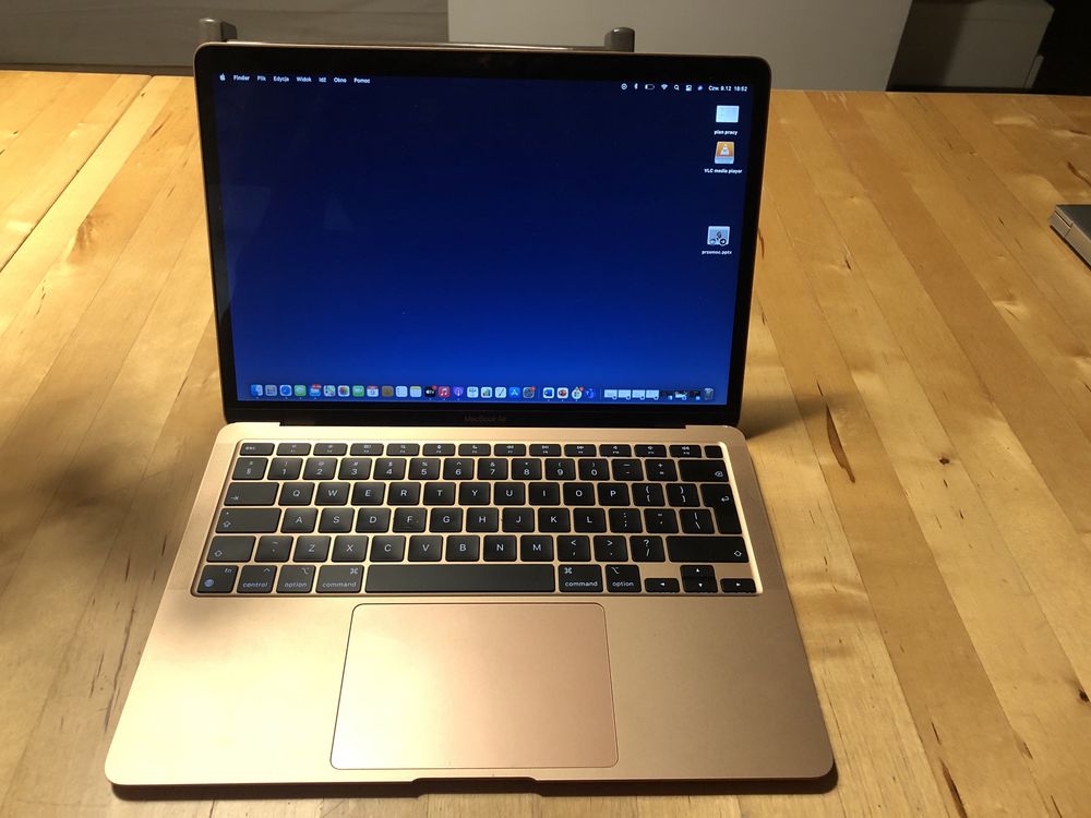 MacBook Air model A2337 procesor M1 2021