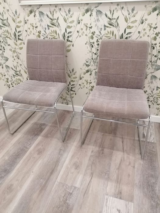 Cadeira receção, escritório ou sala jantar metálica tecido beje
