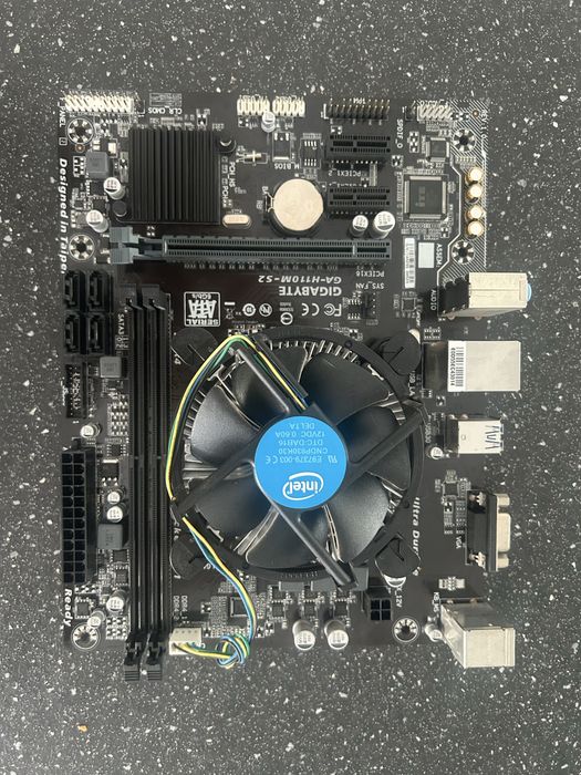 Gigabyte ga-h110m-s2 + intel i3 6100