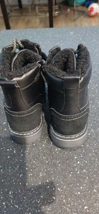 Sprzedam nowe buty dla chlopca