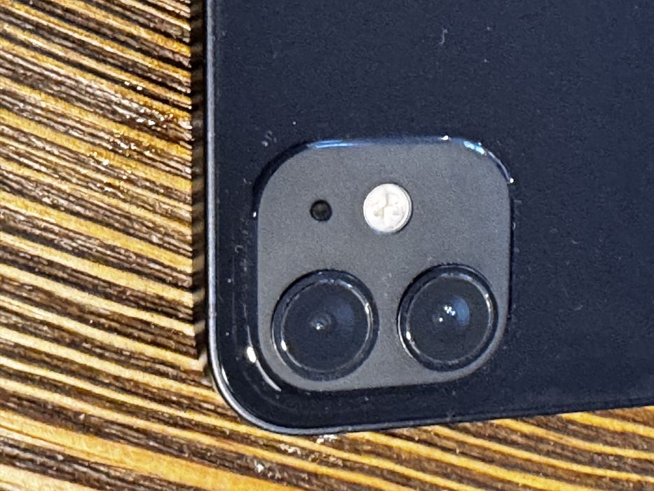 iPhone 12 64GB Black – Stan idealny, mało używany, komplet