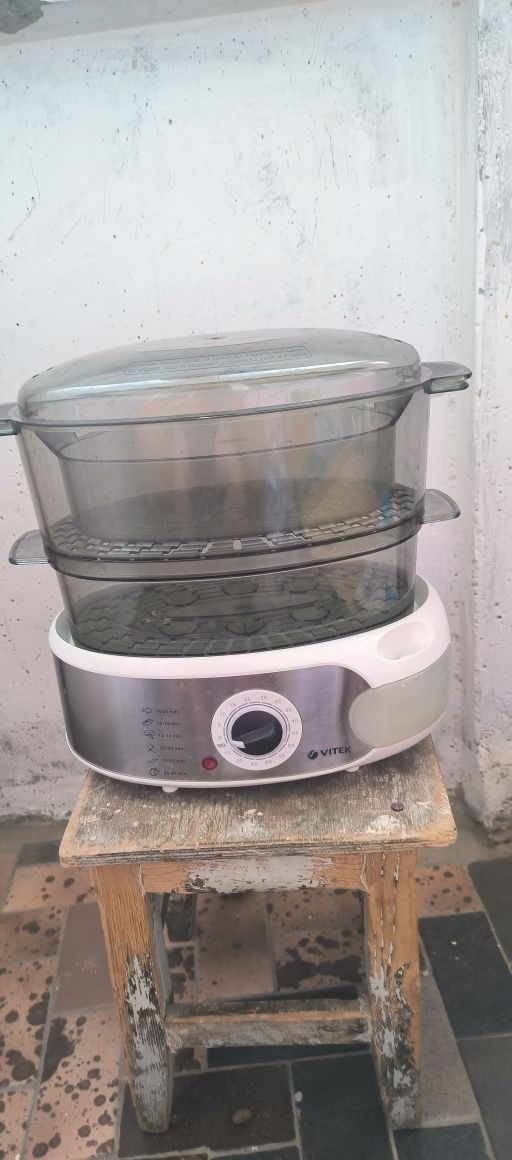 Пароварка Vitek 900W