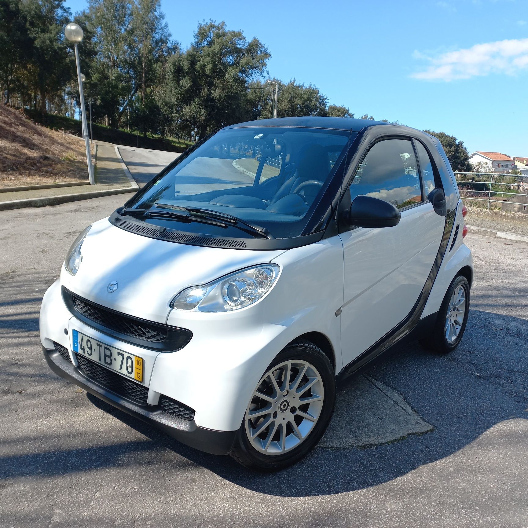 Vende-se Smart fortwo coupé 0.90 Cdi 2010, poucos km