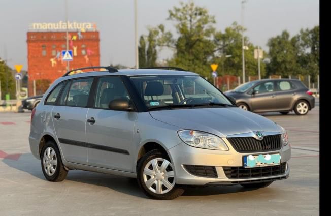 Sprzedan Skoda Fabia 2  2011rok