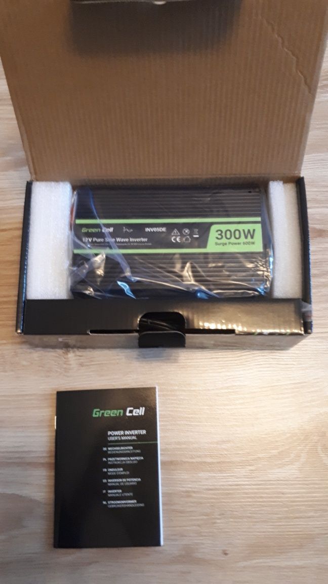 Przetwornica 12V na 230 V 300 W Czysty Sinus . NOWA