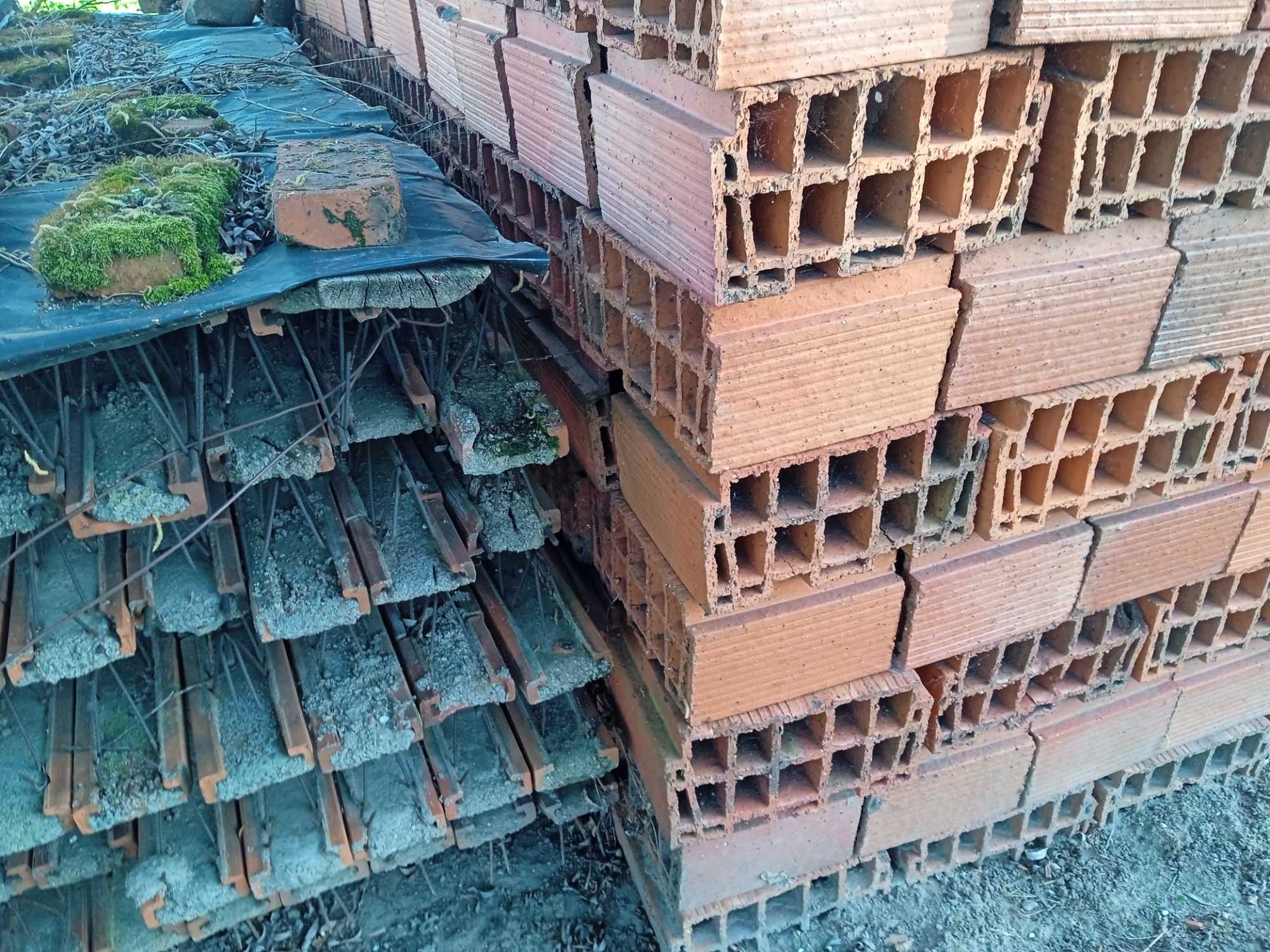 Pustak ceramiczny stropowy 2zł/szt