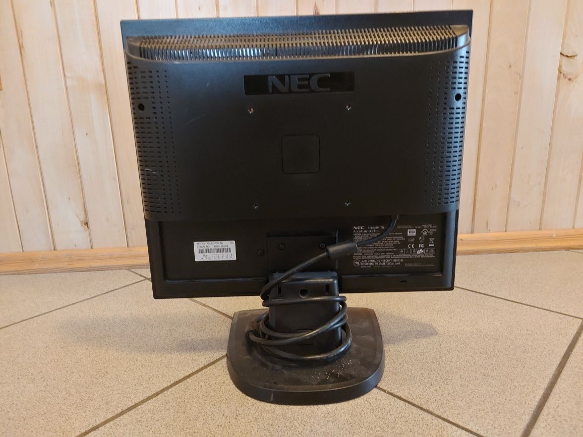 Monitor NEC model L175GZ