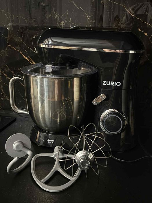 Robot kuchenny planetarny