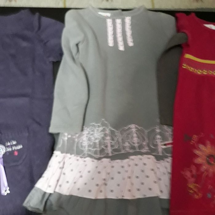 3 vestidos menina 3/4 anos