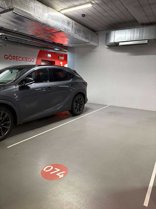 Miejsce parkingowe centrum katowic pierwsza dzielnica góreckiego