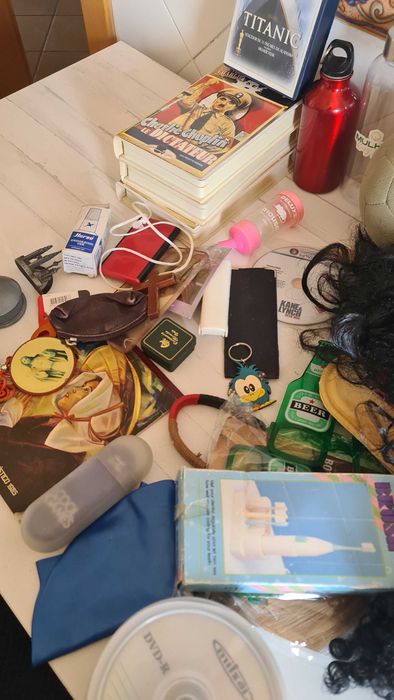Lote de Antiguidades Velharias e Várias Peças Coleção