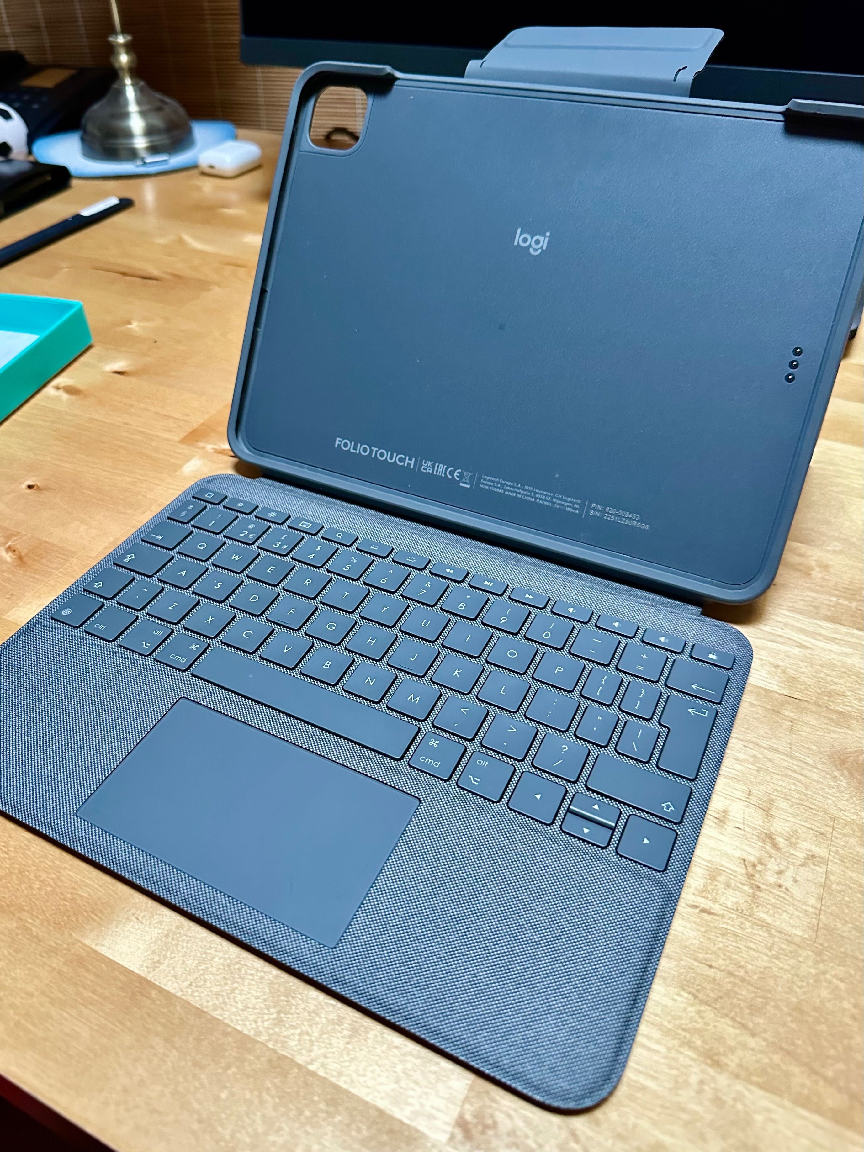 Logitech Folio Touch iPad Pro 11 gen 1, 2, 3, 4