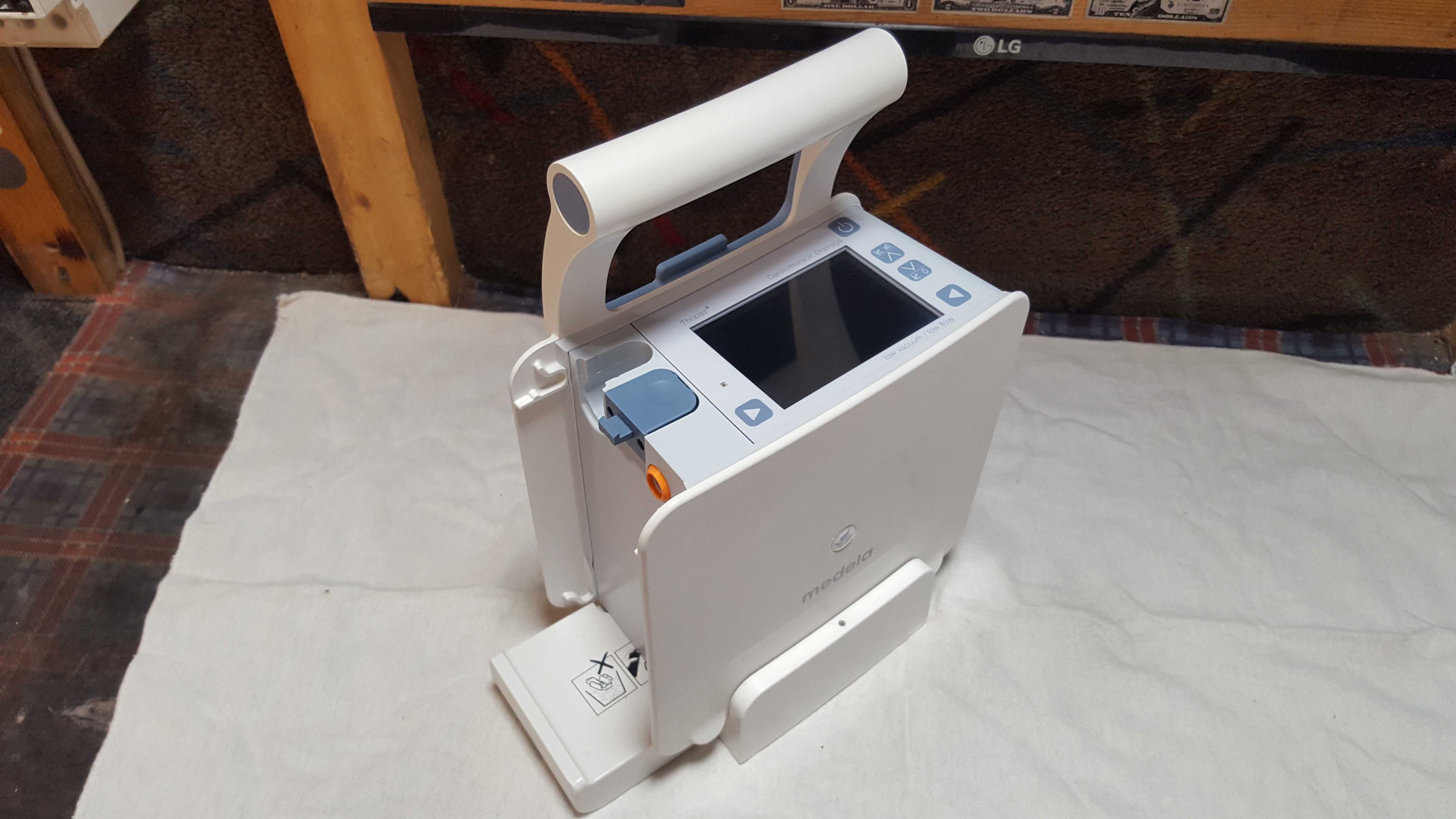 Medela Thopaz Plus - System drenażu i monitorowania klatki piersiowej.