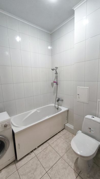 Продам 2-кімнатну квартиру у центральній частині міста!