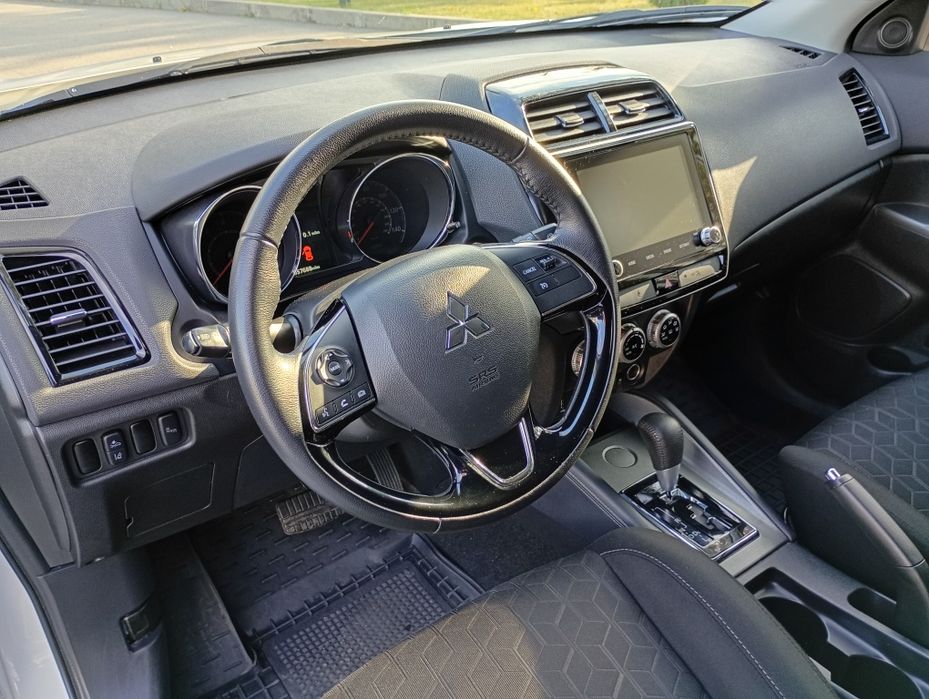 Продам Митсубиси аутлеленд спорт