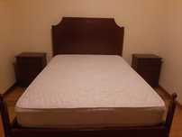 Conjunto cama + mesas de cabeceira
