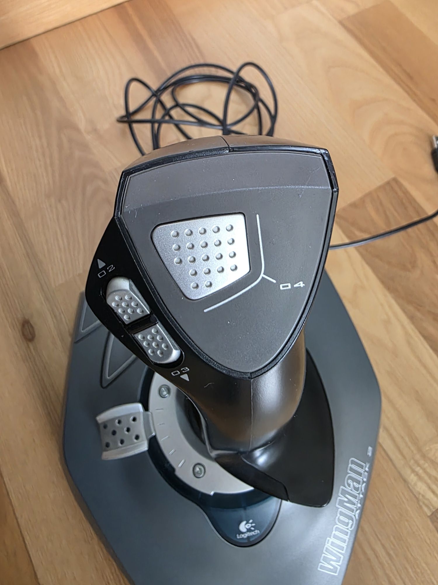 Joystick Logitech WingMan Attack 2