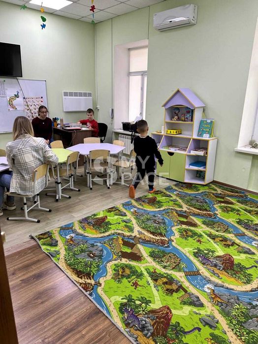 Окрема будівля 585м2 Кониського Тургенєвська Дмитрівська Центр