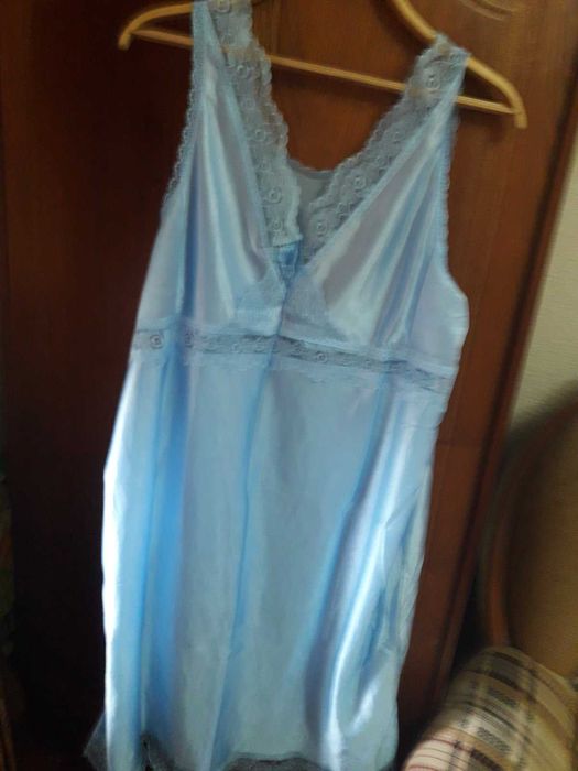 продам женские комбинации новые советский период