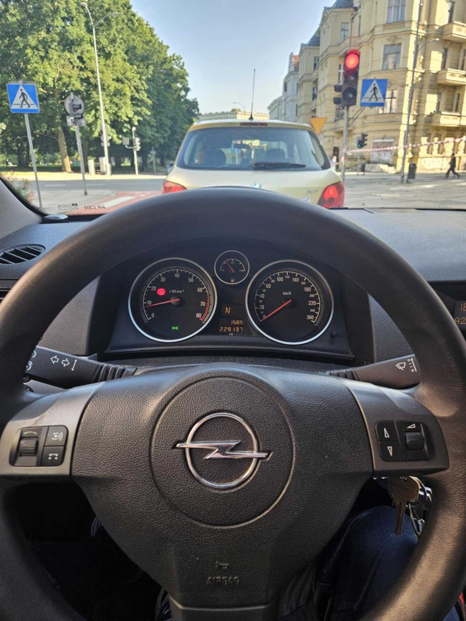 Opel Astra h GTC