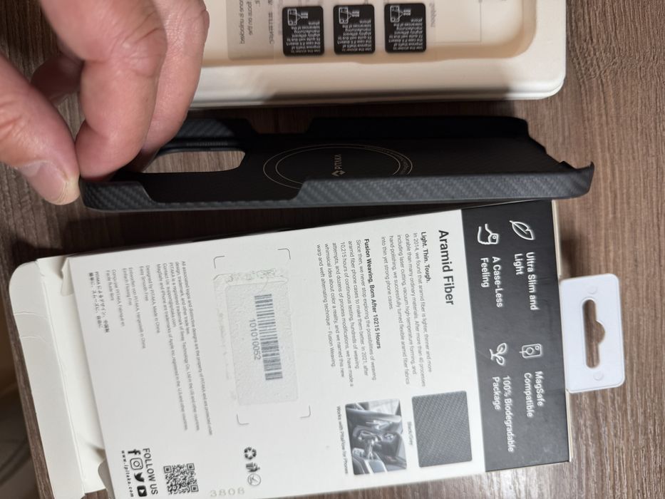 Оригінальний чохол pitaka на Iphone 15 proMax