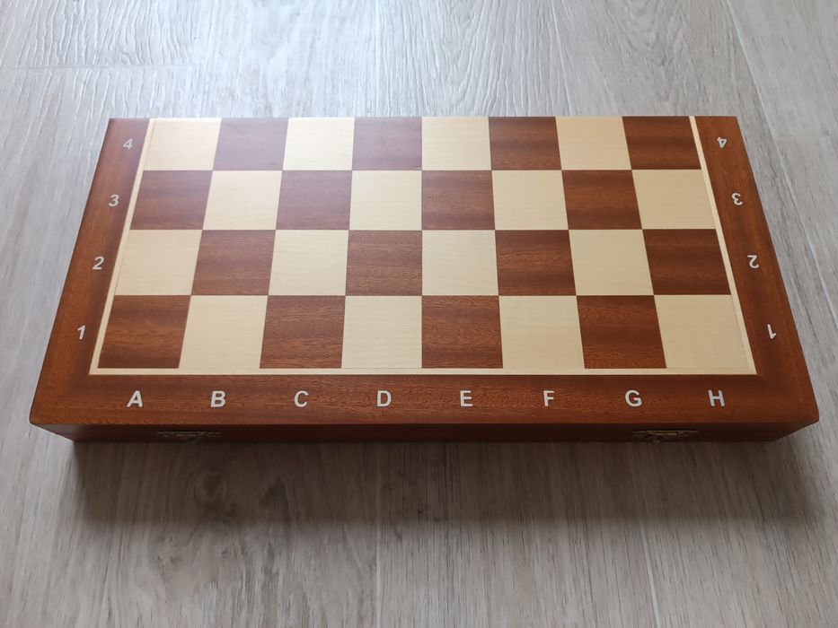 Шахматы турнирные