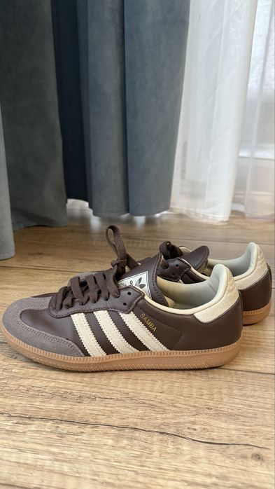 Brązowe buty Samba OG Adidas, rozmiar 38.