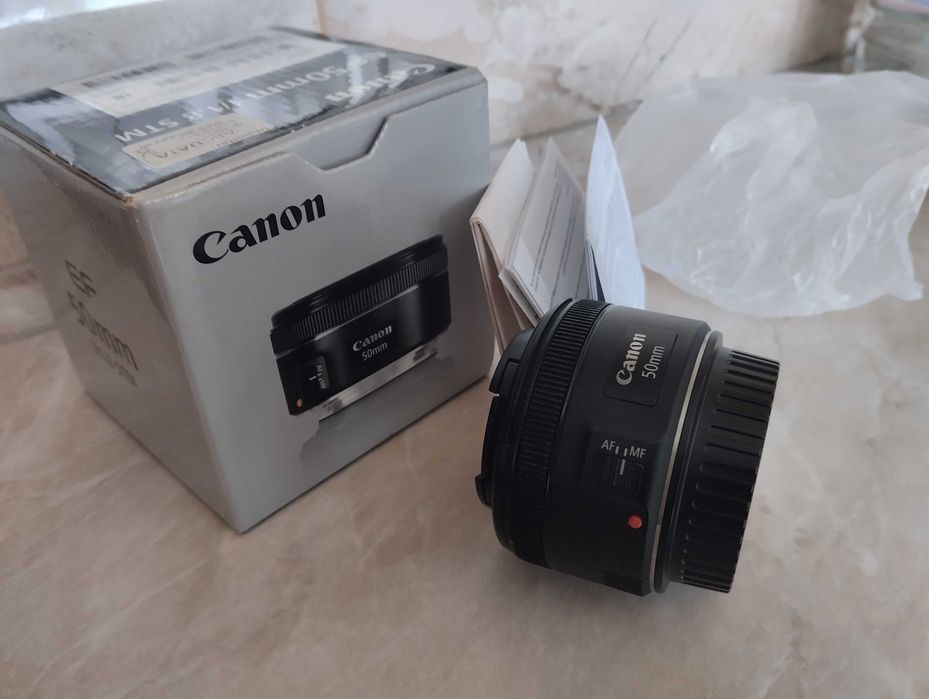 Canon EF 50mm f/1.8 STM. Є коробка як Новий
