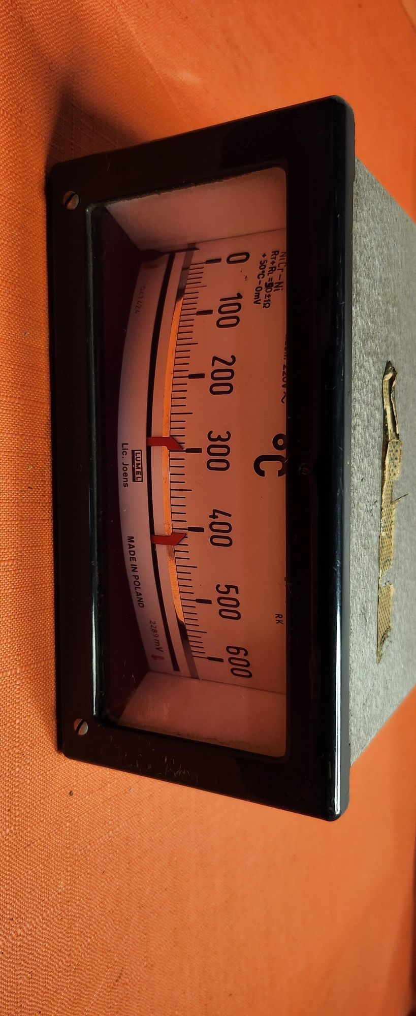 Analogowy miernik temperatury Lumel