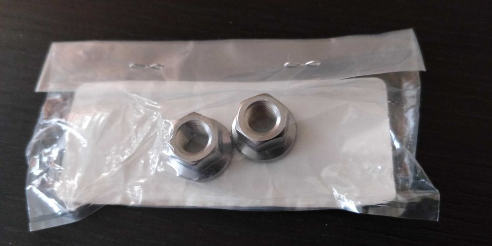 Гайки вихлопної труби Yamaha (NUT, 90179-08410-00)