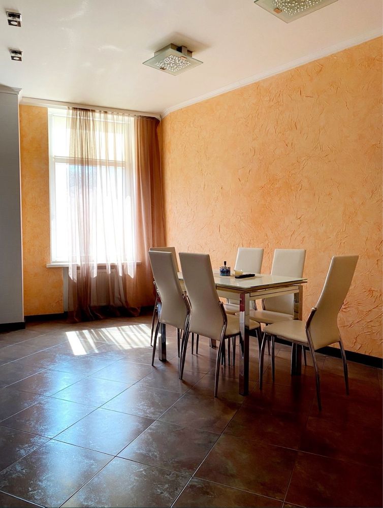 Продажа 4 спальни Госпром, Данилевского 40, м. Науки, центр
