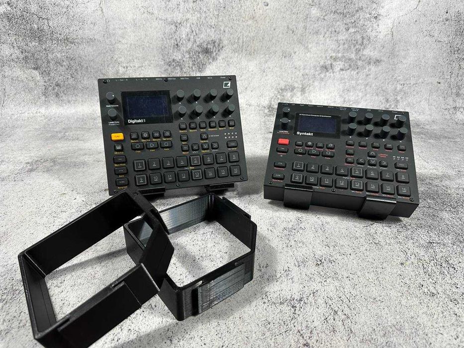 Стенд Elektron – Digitakt, Digitone, Syntakt, Analog Heat, Octatrack.