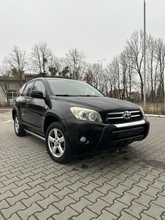 Продам тойота рав 4 2009р 2.2 диз механіка 4/4 НЕРОЗМИТНЕНА