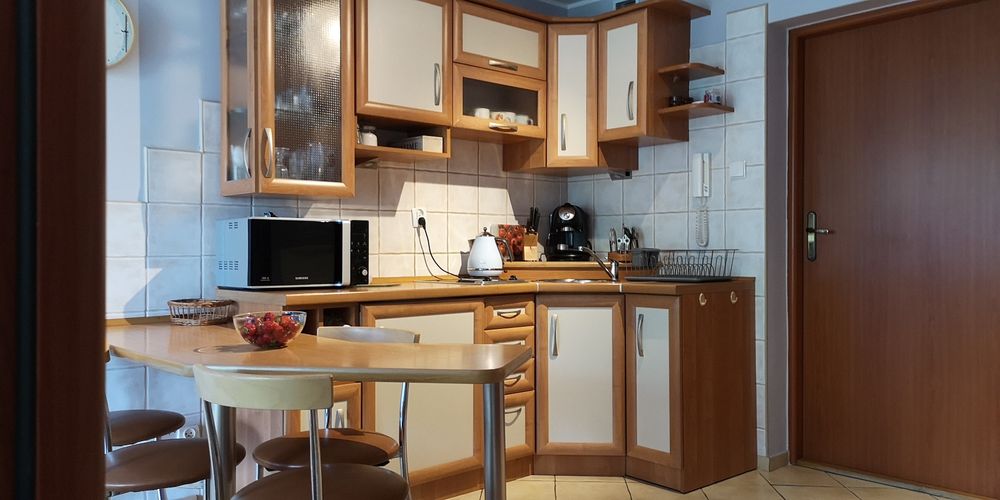Bliziutko morza wynajmę apartament 2 pokojowy z aneksem położony 150 m
