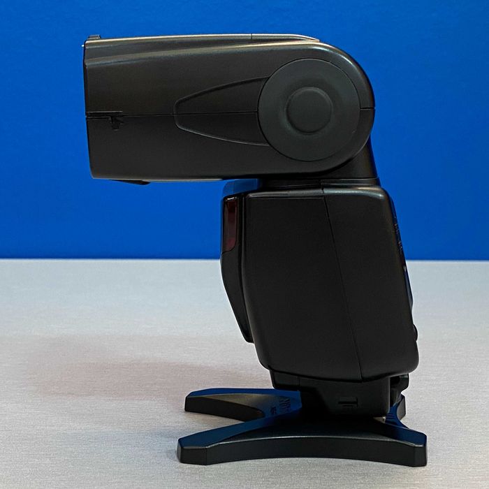 Nikon Speedlight SB-700