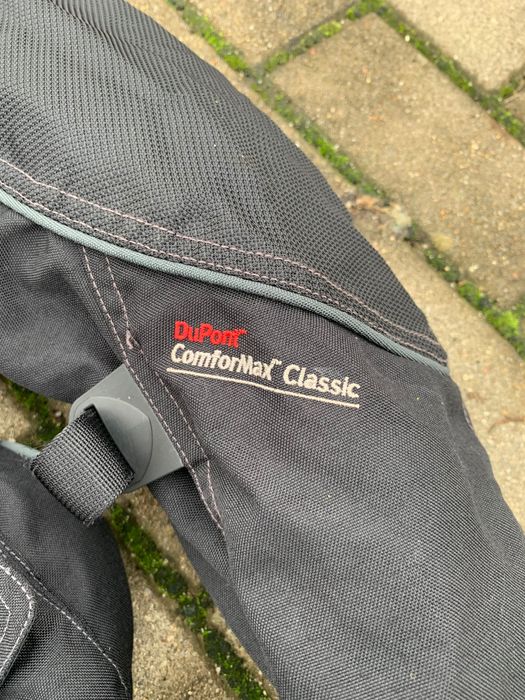 Kombinezon motocyklowy firmy Kombinezon motocyklowy Kurtka + Spodnie.