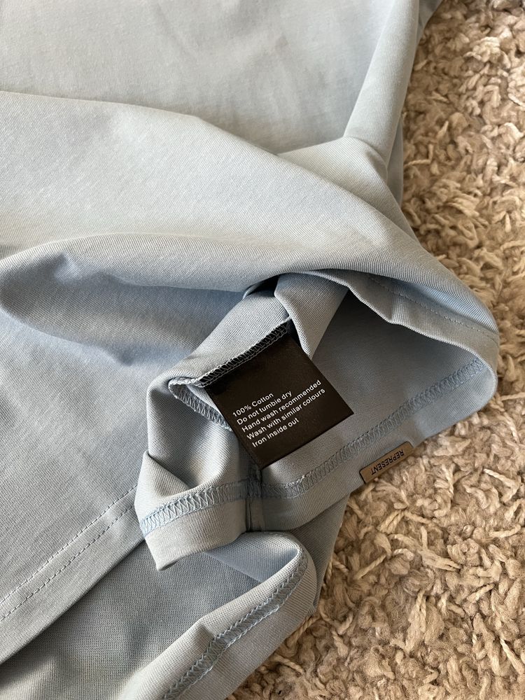 Represent balenciaga футболка