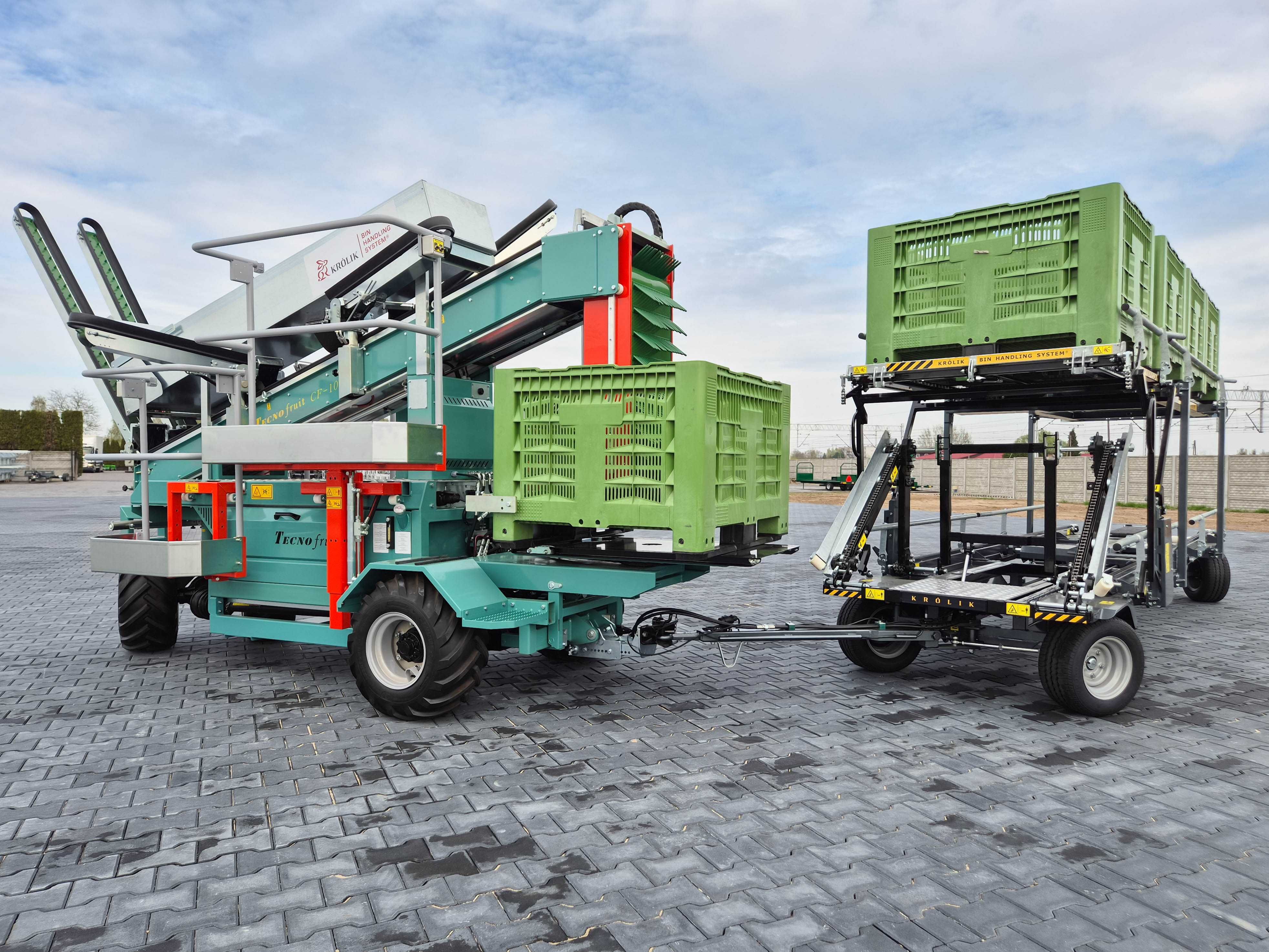 Kombajn do zbioru jabłek Tecnofruit CF-105 / OD RĘKI !